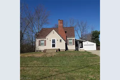 5411 Columbus Road NE, Louisville, OH 44641 - Photo 1