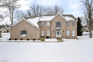 477 Misty Ln, Akron, OH 44321 - Photo 1