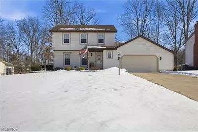379 Wyndclift Place, Austintown, OH 44515 - Photo 1