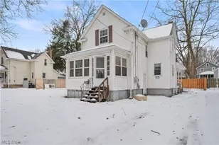 434 Matthews St, Akron, OH 44306 - Photo 1