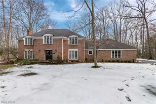 2795 Stonebridge Ct, Hudson, OH 44236 - Photo 1