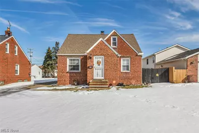 931 E 214th Street, Loveland, OH 44119 - Photo 1