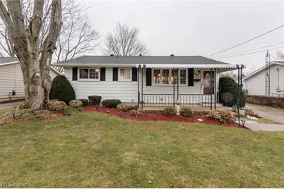 913 Rosewood Drive, Elyria, OH 44035 - Photo 1