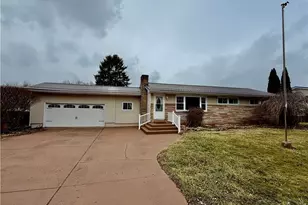 3945 Mill Dr, Zanesville, OH 43701 - Photo 1