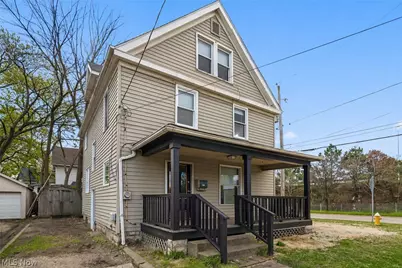 558 Nash Street, Akron, OH 44306 - Photo 1