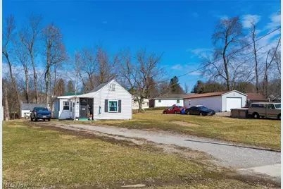 97 E King Street, Zanesville, OH 43701 - Photo 1
