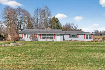 3132 Meadowwood Street NW, Massillon, OH 44646 - Photo 1