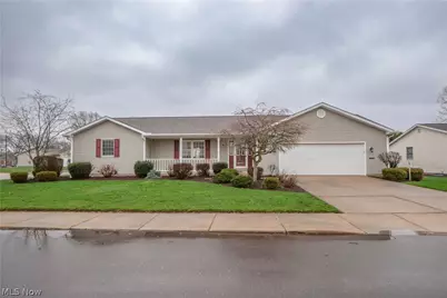 1060 Roosevelt Street NE, Massillon, OH 44646 - Photo 1
