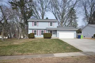 27 E Overdale Dr, Tallmadge, OH 44278 - Photo 1