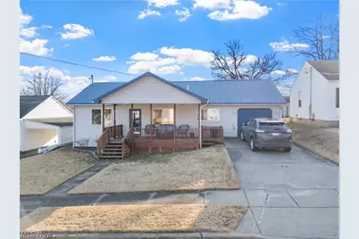 1320 41st Street, Parkersburg, WV 26104 - Photo 1