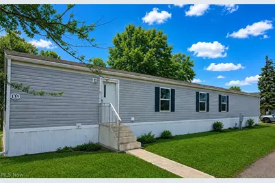 135 Inglewood Place, Elyria, OH 44035 - Photo 1