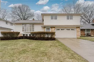 6746 Edgemoor Ave, Solon, OH 44139 - Photo 2