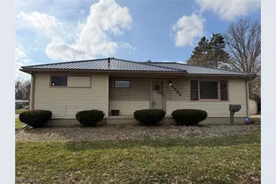 1351 3rd Street SE, Massillon, OH 44646 - Photo 1
