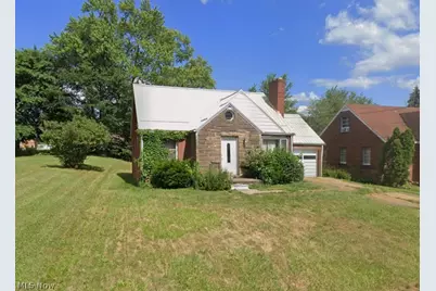 334 Cornelia Avenue NE, Canton, OH 44704 - Photo 1