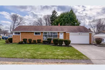 1004 38th Street NW, Canton, OH 44709 - Photo 1