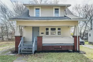884 Lovers Ln, Akron, OH 44306 - Photo 1