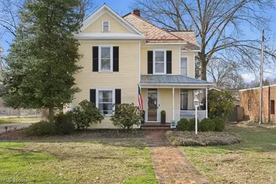 4405 Grand Central Avenue, Vienna, WV 26105 - Photo 1