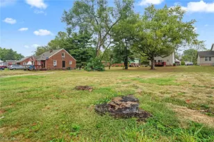 442 Fenton Ave NE, Canton, OH 44704 - Photo 16