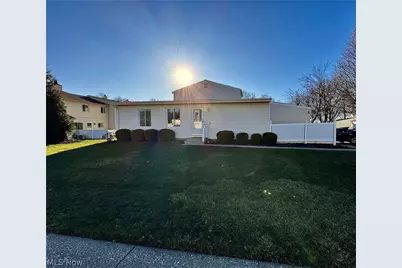 346 Deepwood Drive, Wadsworth, OH 44281 - Photo 1