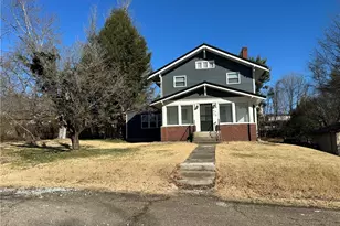 6123 Fairdale Dr, Cambridge, OH 43725 - Photo 1