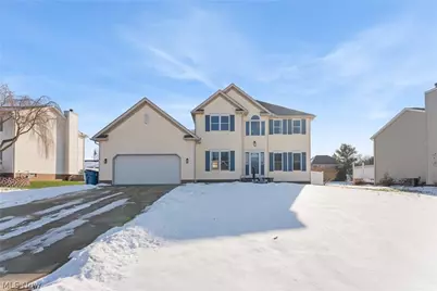 1516 Wisteria Avenue SW, Hartville, OH 44632 - Photo 1