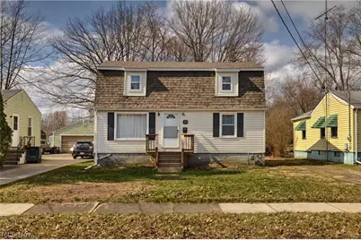 1935 Northfield Avenue NW, Warren, OH 44485 - Photo 1