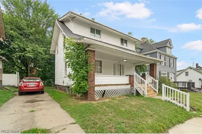 163 W Market Street, Alliance, OH 44601 - Photo 1