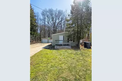 234 Oakwood Street, Elyria, OH 44035 - Photo 1