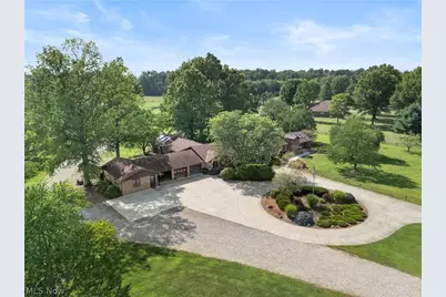 11950 Castleton Lane, Grafton, OH 44044 - Photo 1