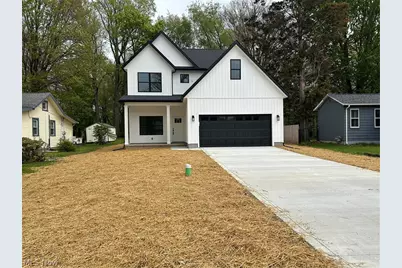 5595 Walnut Street, Mentor on the Lake, OH 44060 - Photo 1