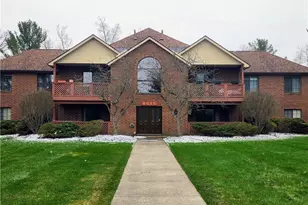 8615 Scenicview Dr, Grandview Heights, OH 44147 - Photo 1