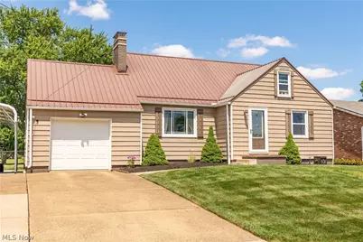 5615 Clover Street, Louisville, OH 44641 - Photo 1