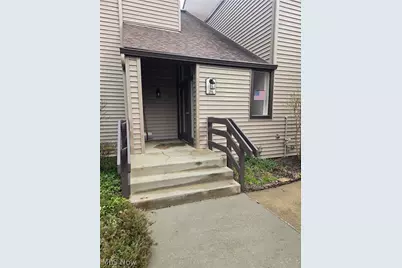 1115 Canyon View Road #402, Sagamore Hills, OH 44067 - Photo 1