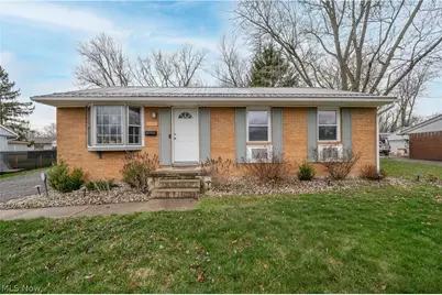 3295 Clearwater Street NW, Warren, OH 44485 - Photo 1