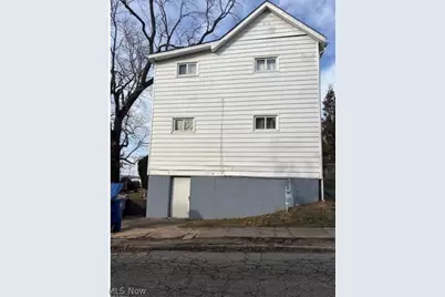 1109 Carlisle Avenue, Cambridge, OH 43725 - Photo 1