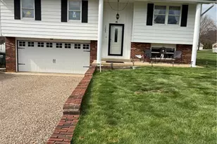 1085 Walter Dr, Zanesville, OH 43701 - Photo 1