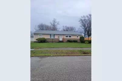 531 E 331st Street, Eastlake, OH 44095 - Photo 1