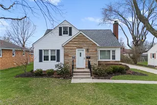 2883 Sharonwood Ave NW, Canton, OH 44708 - Photo 1