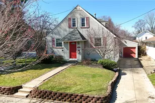 2452 Clara St, Cuyahoga Falls, OH 44221 - Photo 1