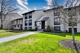 6270 Greenwood, Sagamore Hills, OH 44067 - Photo 1