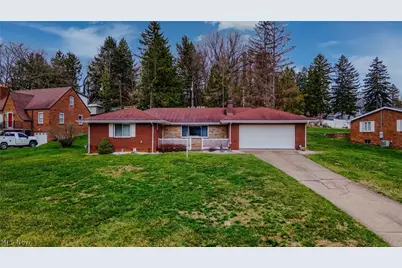 132 Bryden Road, Steubenville, OH 43953 - Photo 1