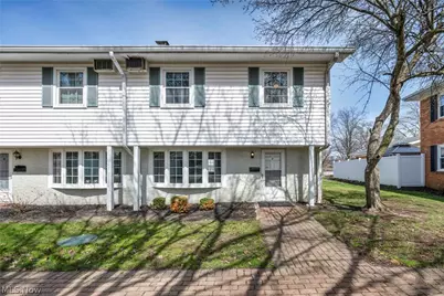 15 Meadowlawn Drive #9, Mentor, OH 44060 - Photo 1