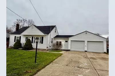 918 15th Street SW, Massillon, OH 44647 - Photo 1