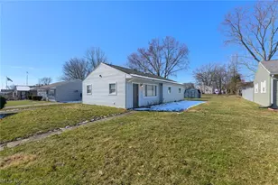 2225 Martha Ave NE, Canton, OH 44705 - Photo 1