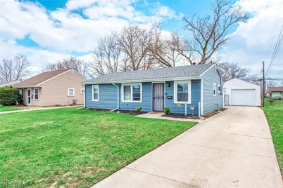 572 Bell Avenue, Elyria, OH 44035 - Photo 1