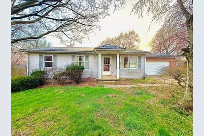335 Sealock Avenue, Steubenville, OH 43952 - Photo 1