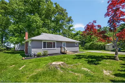 5535 Chestnut Street, Mentor on the Lake, OH 44060 - Photo 1