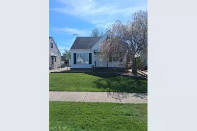 388 E 330th Street, Willowick, OH 44095 - Photo 1