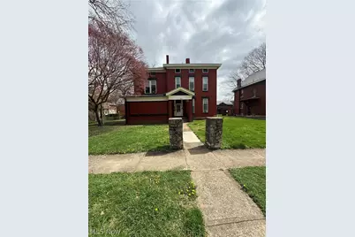 320 Woodlawn Avenue #5, Zanesville, OH 43701 - Photo 1
