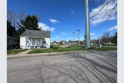 617 Florence Street, Belpre, OH 45714 - Photo 1